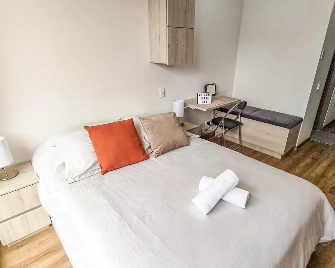 Apartaestudio En Bogota - Wifi 600Mb - La Castellana