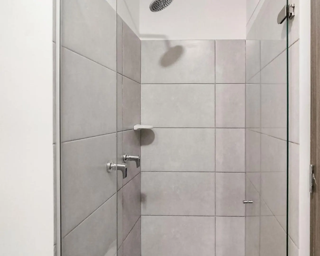 Apartaestudio En Bogota - Wifi 600Mb - La Castellana 0*,  Κολομβία