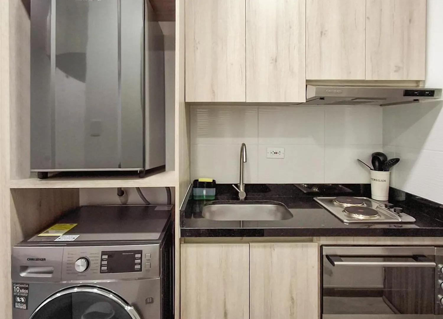 Apartaestudio En Bogota - Wifi 600Mb - La Castellana Κολομβία